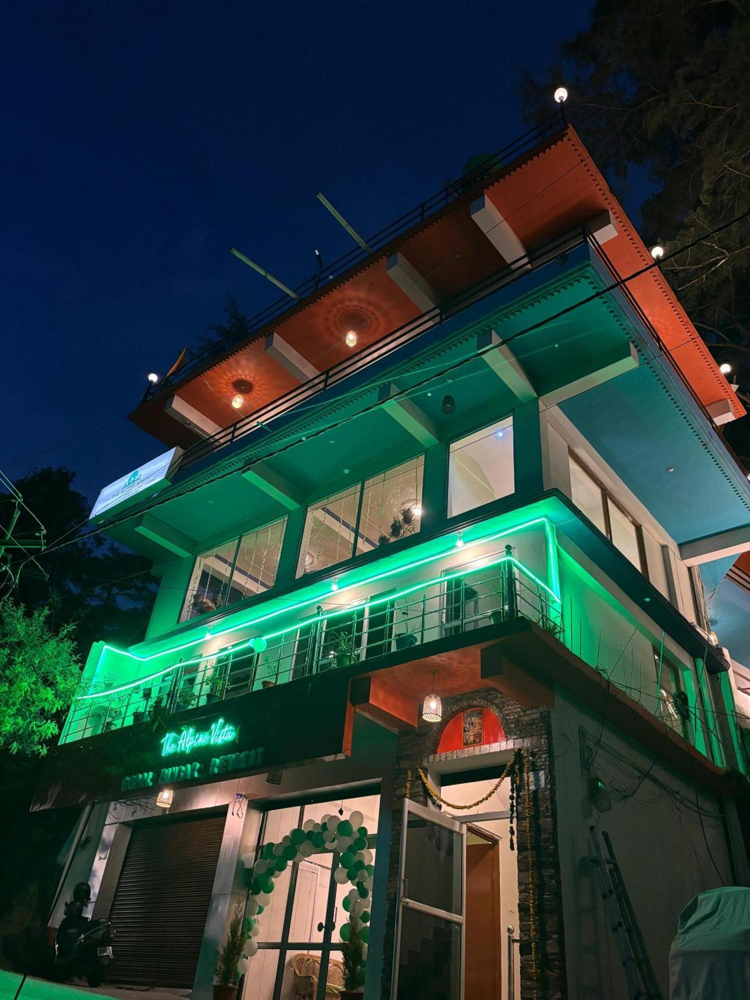 The Alpine Vista Hotel อัลโมรา ภายนอก รูปภาพ